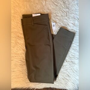 NWT Old Navy High Rise Pixie Skinny Olive pants